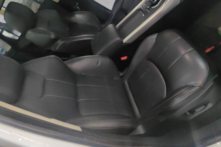 Used Land Rover Range Rover Evoque 2016 2.0T SE Smart Glow Edition
