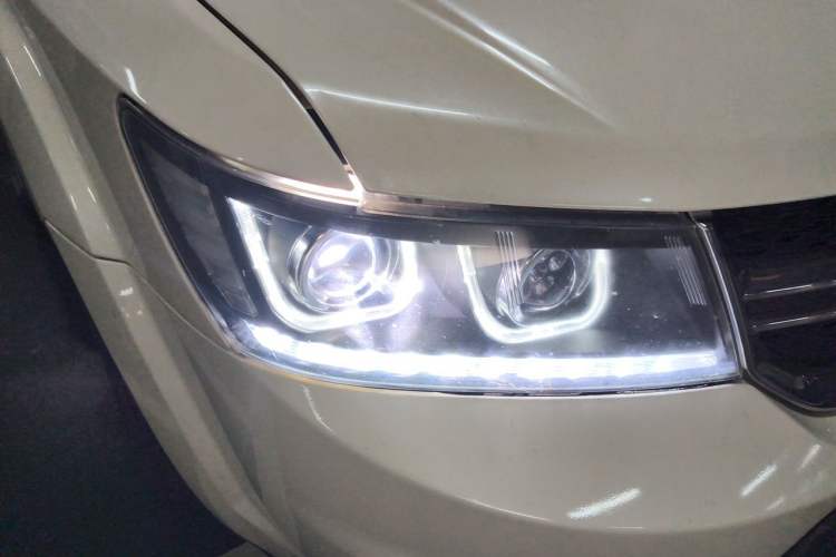 Used Dodge Journey 2014 2.4L Two-Wheel Drive Touring Edition