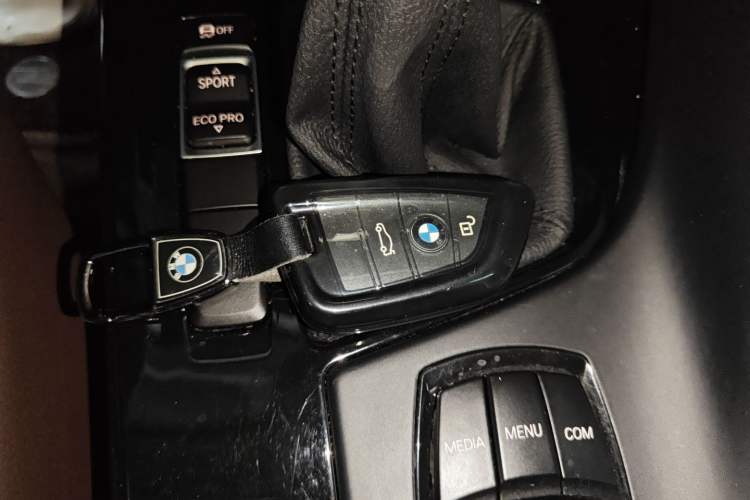 Used BMW X1 2019 sDrive18Li Premium Edition Vehicle Key