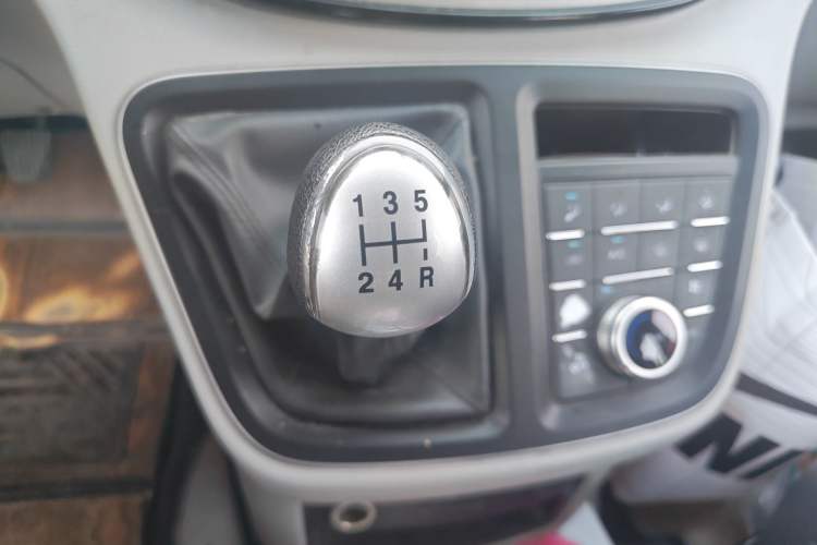 Used JAC Refine M4 2019 Joyful Series 2.0L Manual Comfort Model China VI Standard