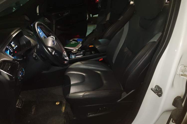 Used Ford Edge 2020 EcoBoost 245 4x4 ST-Line 7-Seater Left Front Seat