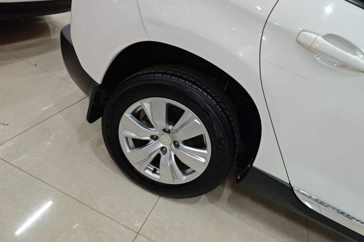 Used Peugeot 2008 2014 1.6L Manual Fashion Edition