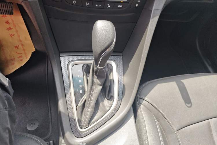 Used Buick GT 2019 18T Automatic Connected Elite Model China VI Standard Gear Lever