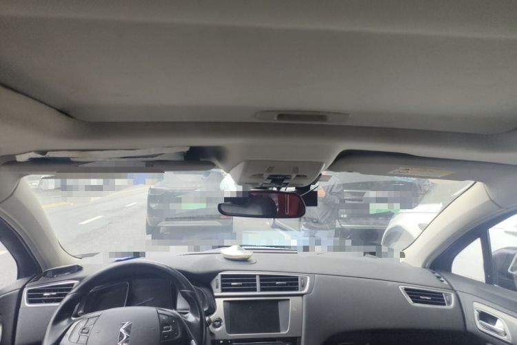 Used DS 5LS 2014 1.6T Luxury Edition THP160
