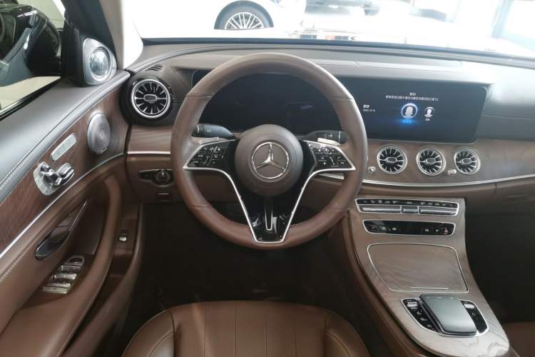 Used Mercedes-Benz E-Class 2021 Facelift E 300 L Stylish Edition Steering Wheel