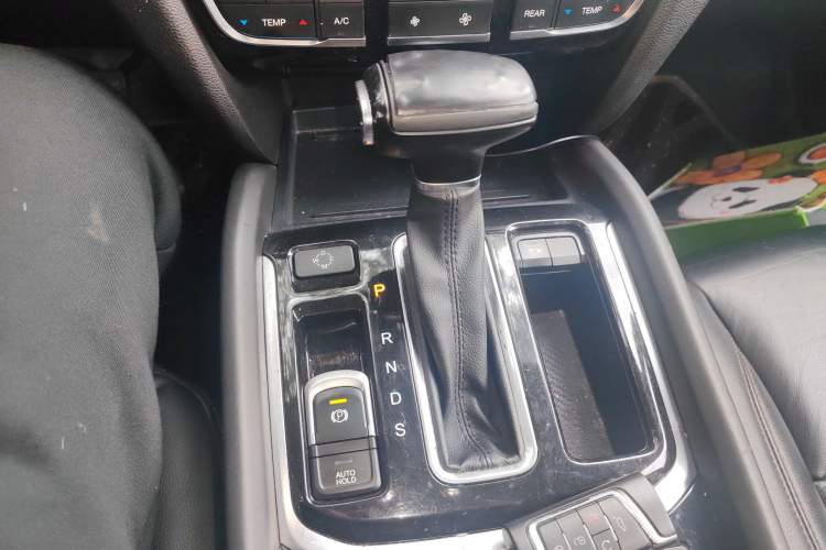 Used GAC Trumpchi GS8 2017 320T Two-Wheel Drive Luxury Smart Connectivity Version (7 Seats)
