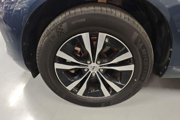 Used Volvo XC60 2024 B5 4x4 Smart Luxury Edition
