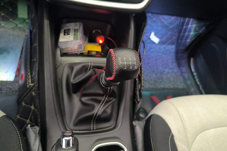 Used Wuling Hongguang S3 2019 1.5L Manual Standard Version China VI Standard