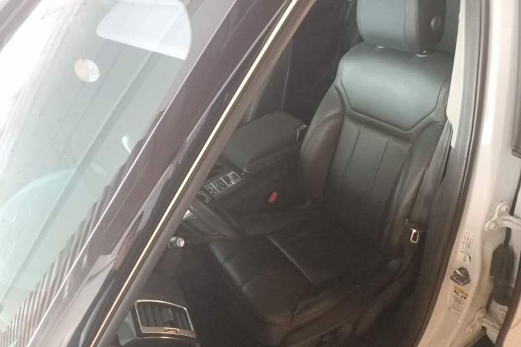 Used Land Rover Discovery 2017 3.0 SC V6 S