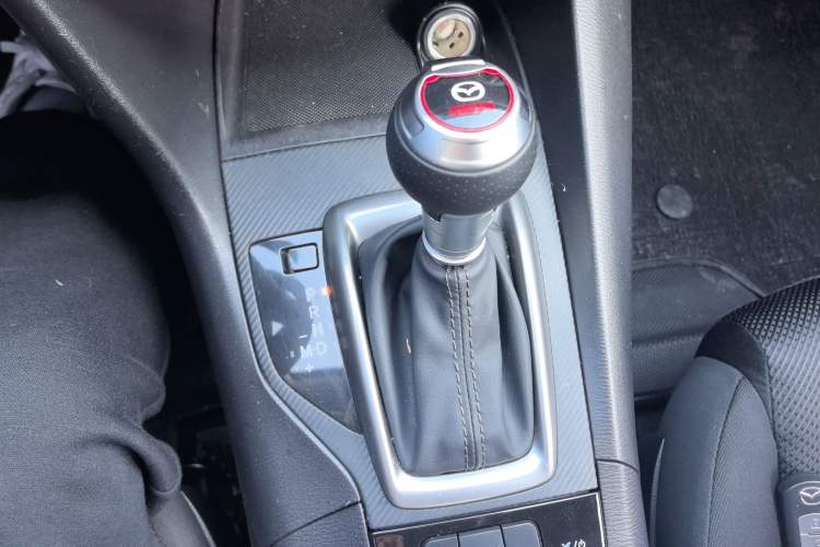 Used Mazda Mazda 3 Axela 2017 Sedan 1.5L Automatic Comfort Model Emission Standard China V
