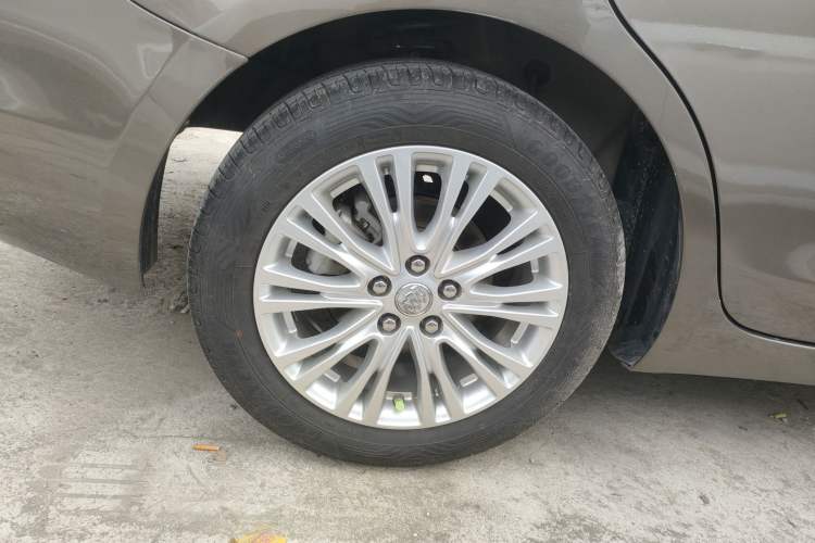 Used Buick GT 2017 15N Automatic Elite Version