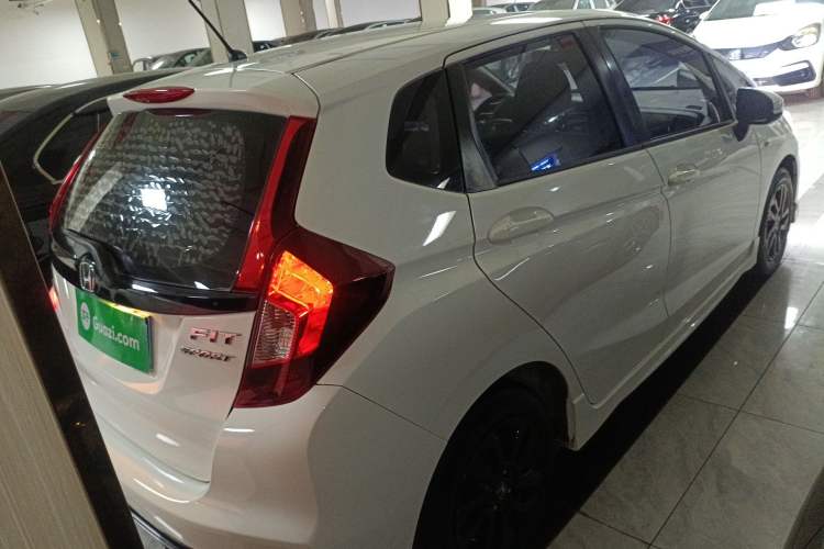 Used Honda Fit 2018 1.5L CVT Trendy Sports Edition
