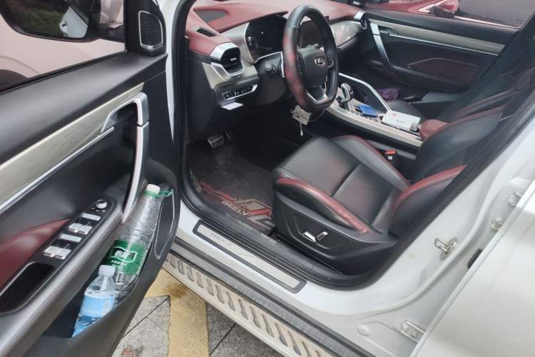 Used Geely Auto Coolray 2019 Sport Model 260T DCT Battle China V Standard
