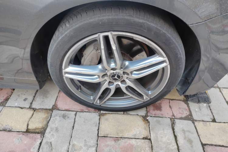 Used Mercedes-Benz E-Class 2017 E 200 4MATIC Coupe
