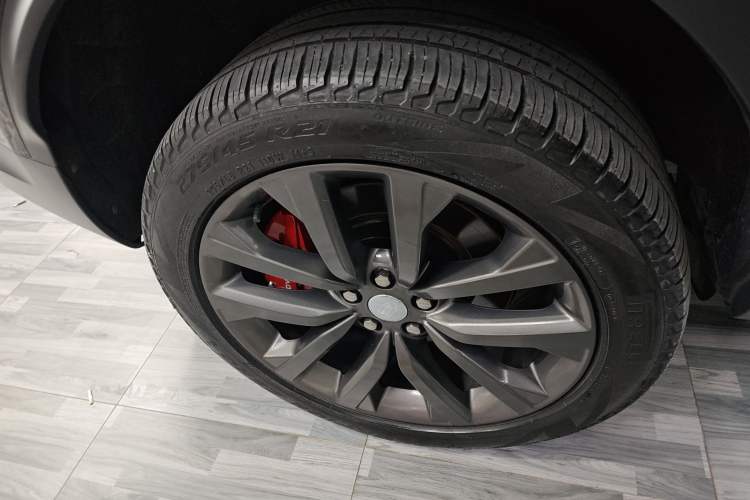 Used Land Rover Discovery 2024 360 PS S