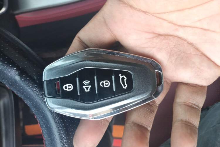 Used JETOUR X70 PLUS 2021 Revised Version 1.5T DCT ShanPRO 5-Seater Vehicle Key