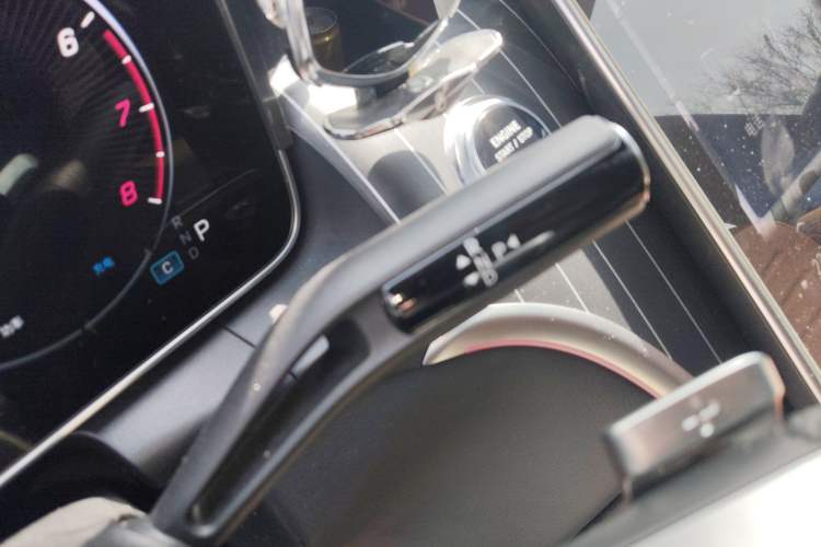 Used Mercedes-Benz GLC 2024 GLC 260 L 4MATIC Luxury Model 5 Seats