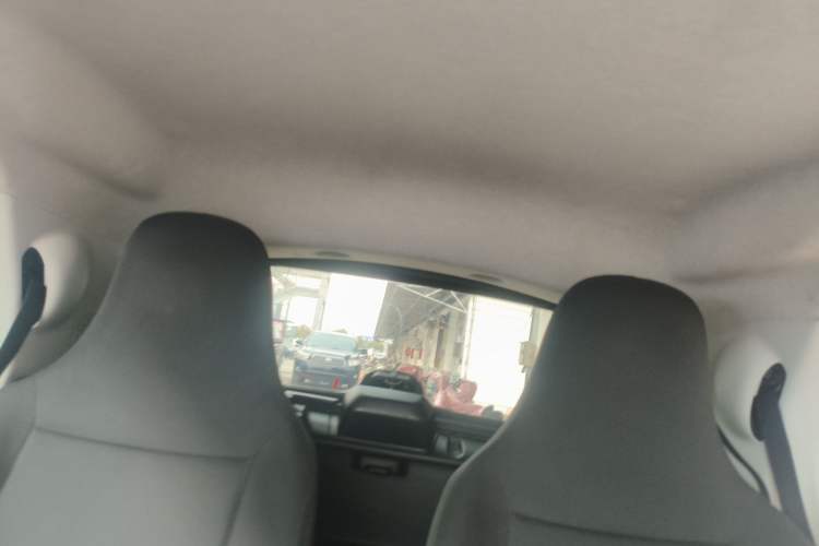 Used smart fortwo 2015 1.0L 52 kW hardtop Dynamic version
