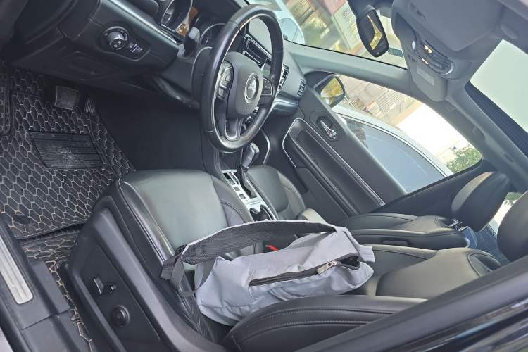 Used Jeep Grand Commander 2018 2.0T Four-Wheel Drive Enjoyment Edition China VI