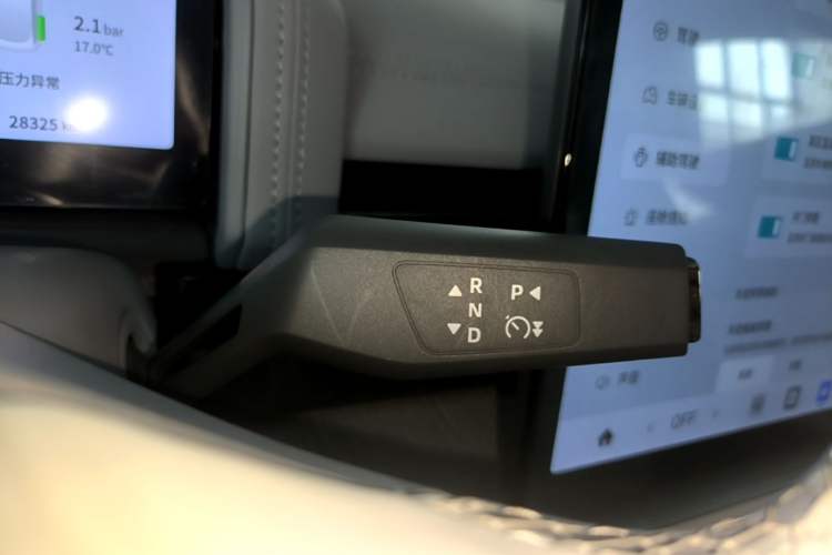 Used Dongfeng eπ eπ007 2024 Pure Electric 540 All-Wheel Drive Max Edition Gear Lever