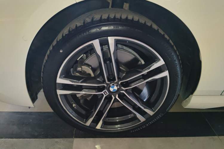 Used BMW 2 Series 2023 225i Four-Door Coupe M Sport Shadowline Package Exterior 4