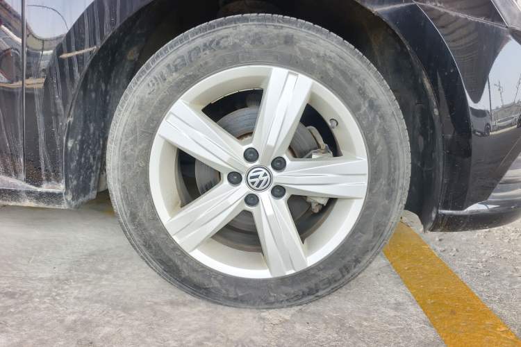 Used Volkswagen Lavida 2017 1.6L Automatic Fashion Edition