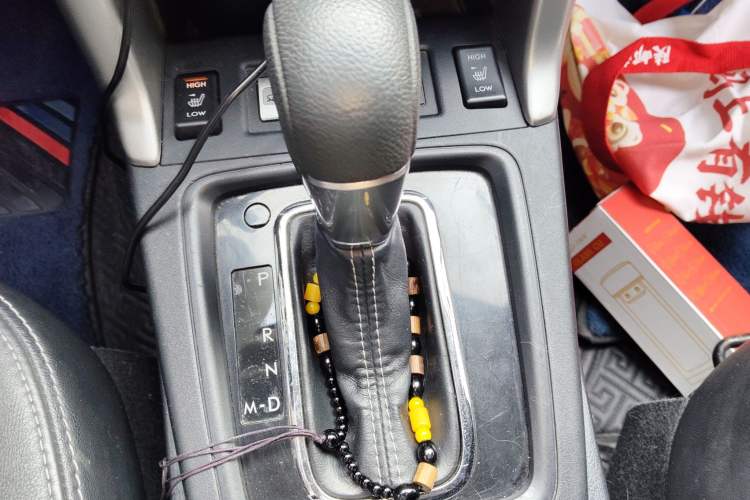 Used Subaru Forester 2015 2.0i Special Edition Commemorative Model Gear Lever