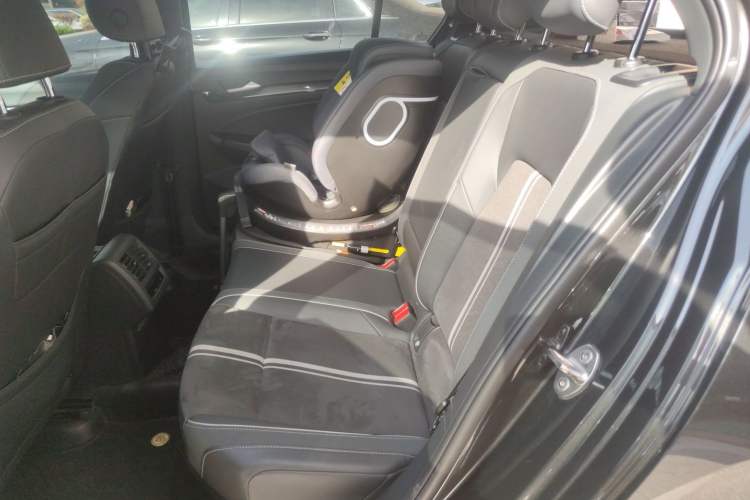 Used Volkswagen Golf 2023 280TSI DSG R-Line Lite Left Rear Seat