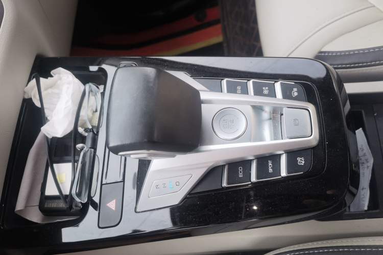 Used BYD Yuan Pro 2021 401 km Luxury Version Gear Lever