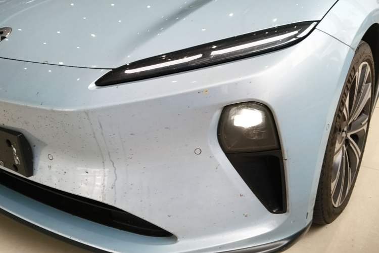 Used Nio ET5T 2023 75 kWh Touring Left Front Headlight