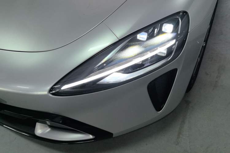 Used Xiaomi Auto SU7 2024 Rear-Drive Long-Range Intelligent Driving Version