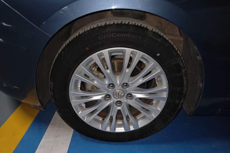 Used Buick GT 2015 15N Automatic Elite Version