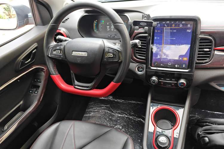 Used Chery New Energy Little Ant 2022 Sweet Pink Edition Low-Sugar Version 30kW 301km Range
