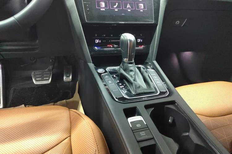 Used Volkswagen FAW-Volkswagen CC 2021 Estate Car 380TSI Vizion Edition