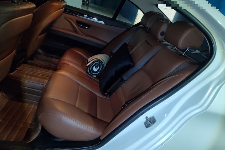 Used BMW 5 Series 2014 520Li Elegant Model
