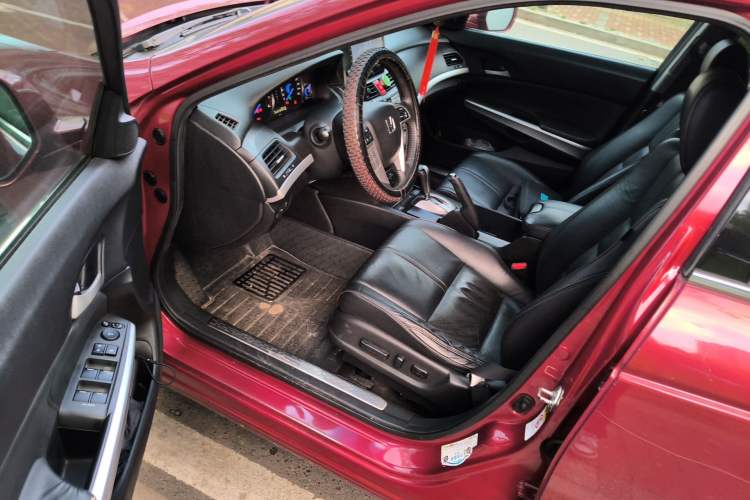 Used Honda Crosstour 2012 2.4L Luxury Edition
