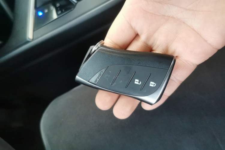 Used Lexus UX 2020 260h Explore & Adventure Edition