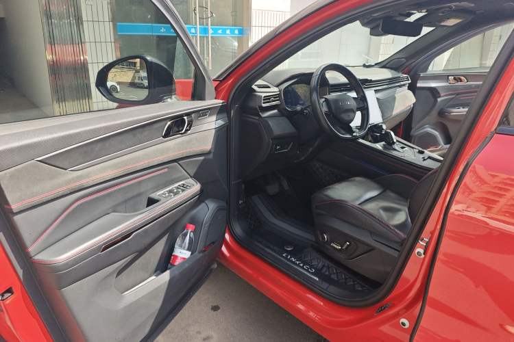 Used Lynk & Co 05 2020 2.0TD Four-Wheel Drive HypeHalo
