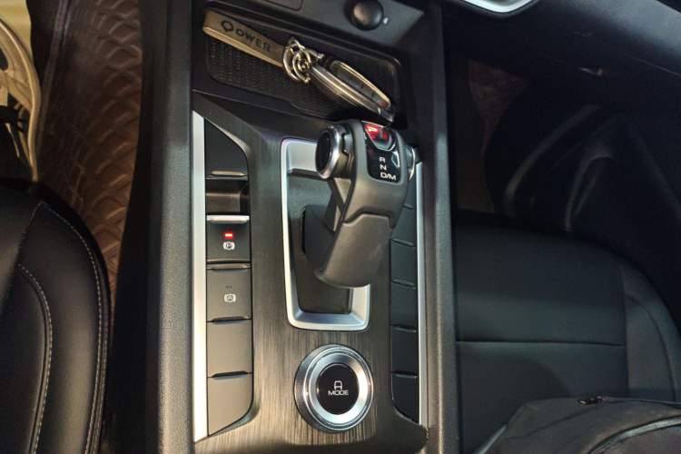 Used Great Wall Poer 2023 2.0T Commercial Version Automatic Diesel Two-Wheel Drive Elite Trim with Long Bed – GW4D20M
