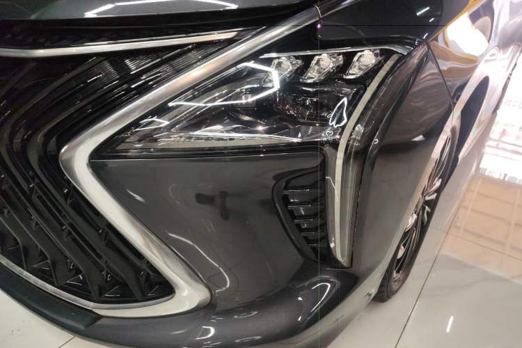 Used FORTHING Yacht 2022 1.5T DCT Chasing-the-Waves Edition