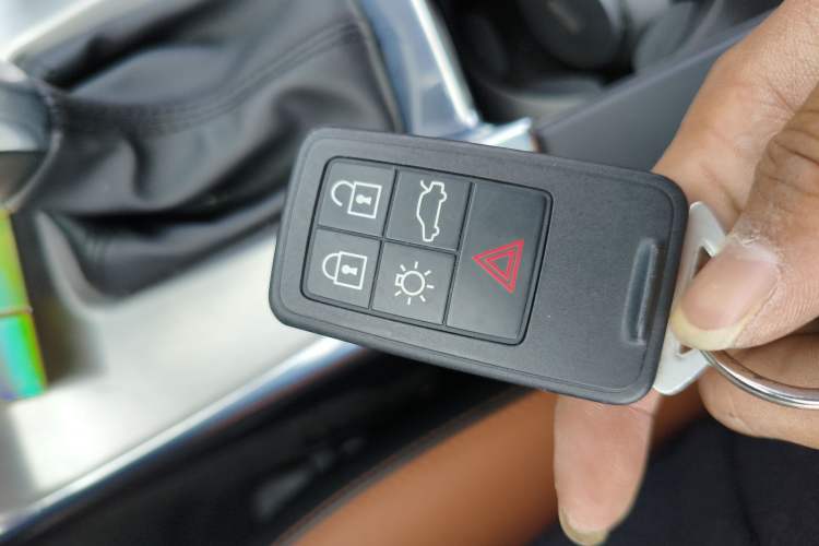 Used Volvo S60 2019 S60L Facelift T5 Intelligent Advanced Edition
