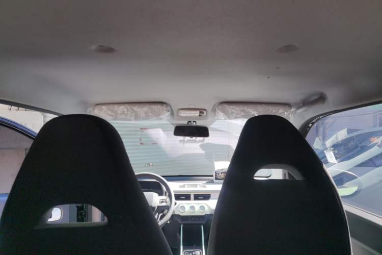 Used Chery New Energy QQ Ice Cream 2022 170km Sundae Phosphate Lithium-Ion Headliner