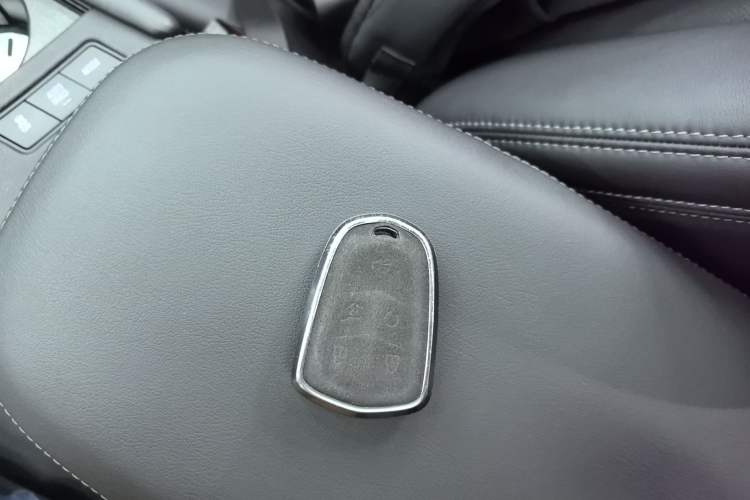 Used Cadillac XT6 2021 2.0T 7-Seater Four-Wheel Drive Luxury Version
