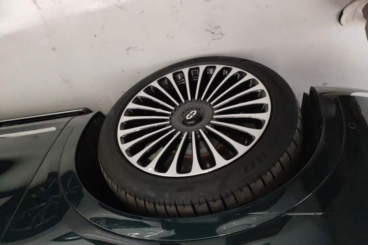 Used Hima AITO M9 2024 Range-Extended Max Edition 42 kWh 6-Seater Version