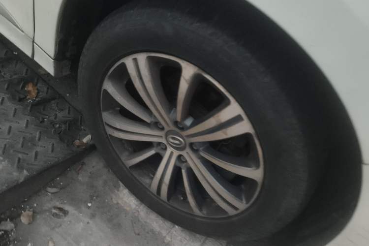 Used GAC Trumpchi M8 2020 390T Deluxe Edition Right Front Wheel Hub