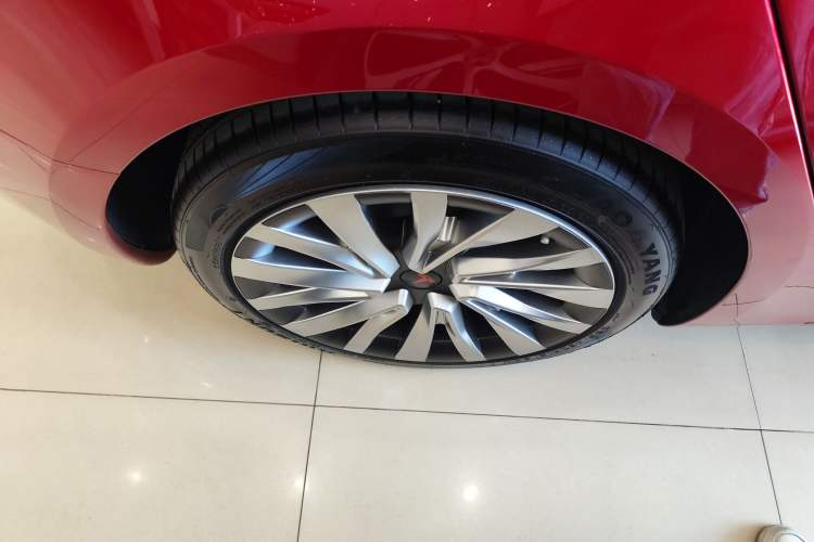 Used Tesla Model 3 2023 Long-Range All-Wheel-Drive Version