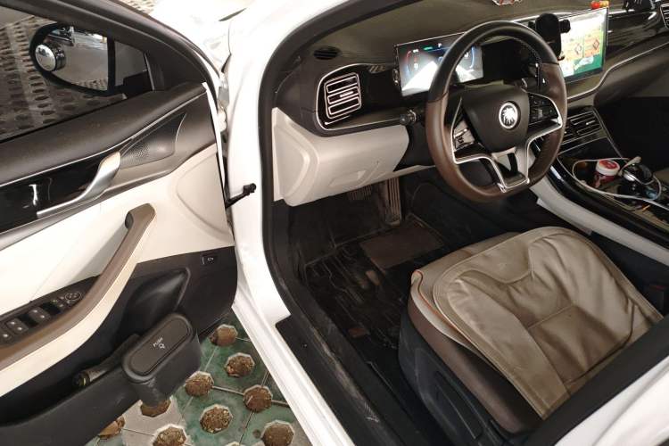 Used BYD Qin PLUS 2023 Champion Edition EV 510KM Leading Model Driver Seat