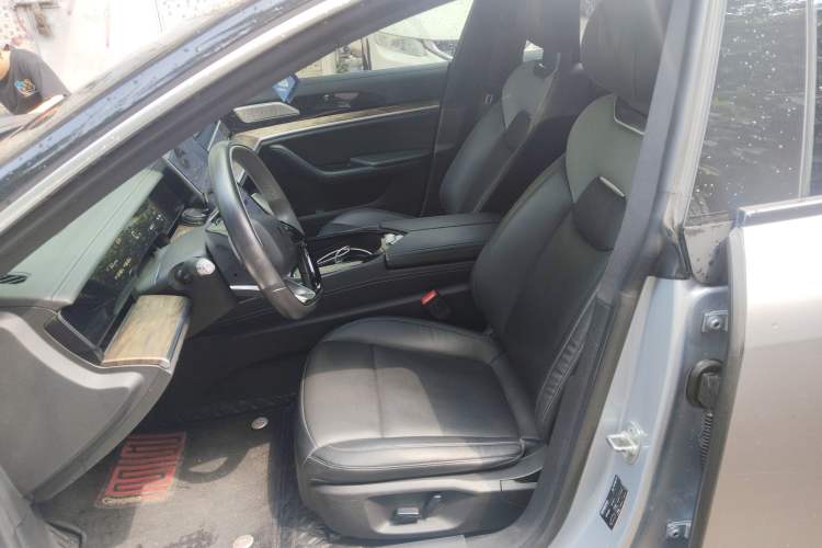 Used NETA S 2022 Extended-Range Version 1160 km Range Rear-Wheel Drive Mid-Grade
