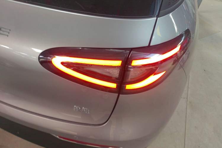 Used Geely Galaxy Geome 2026 Model 310km Youth Edition Right Rear Taillight