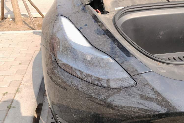 Used Tesla Model Y 2021 Standard Range Rear-Wheel Drive Version Right Front Headlight